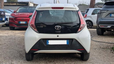 Toyota Aygo 1.0 VVT-i 69 CV 5 porte x-play TSS (15)