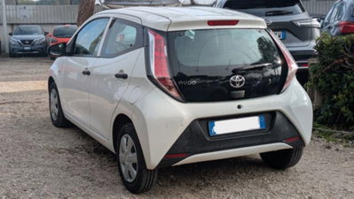 Toyota Aygo 1.0 VVT-i 69 CV 5 porte x-play TSS (5)