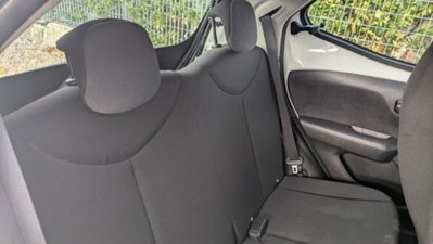 Toyota Aygo 1.0 VVT-i 69 CV 5 porte x-pure (12)