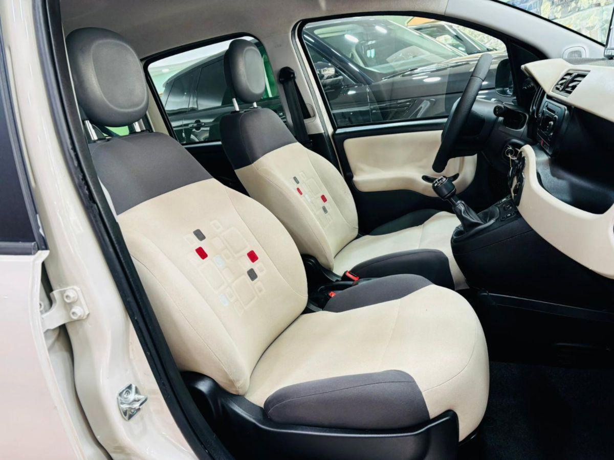 Fiat Panda 1.3 MJT 95 CV S&S Lounge (11)
