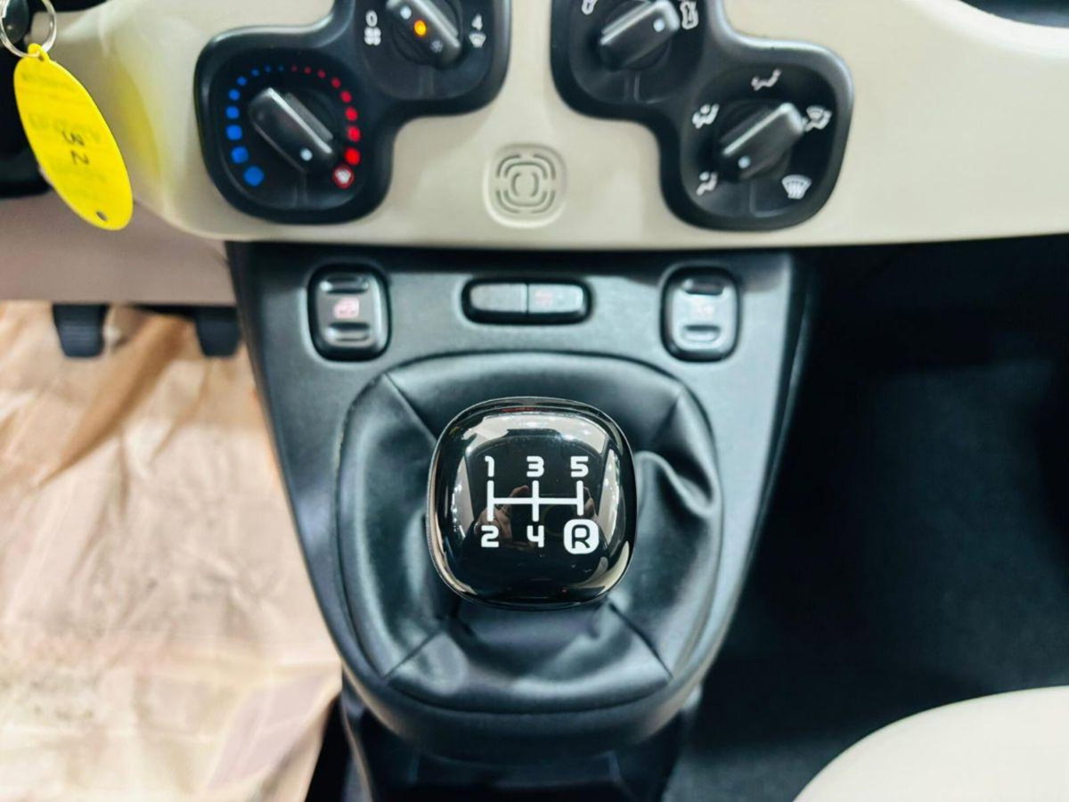 Fiat Panda 1.3 MJT 95 CV S&S Lounge (18)