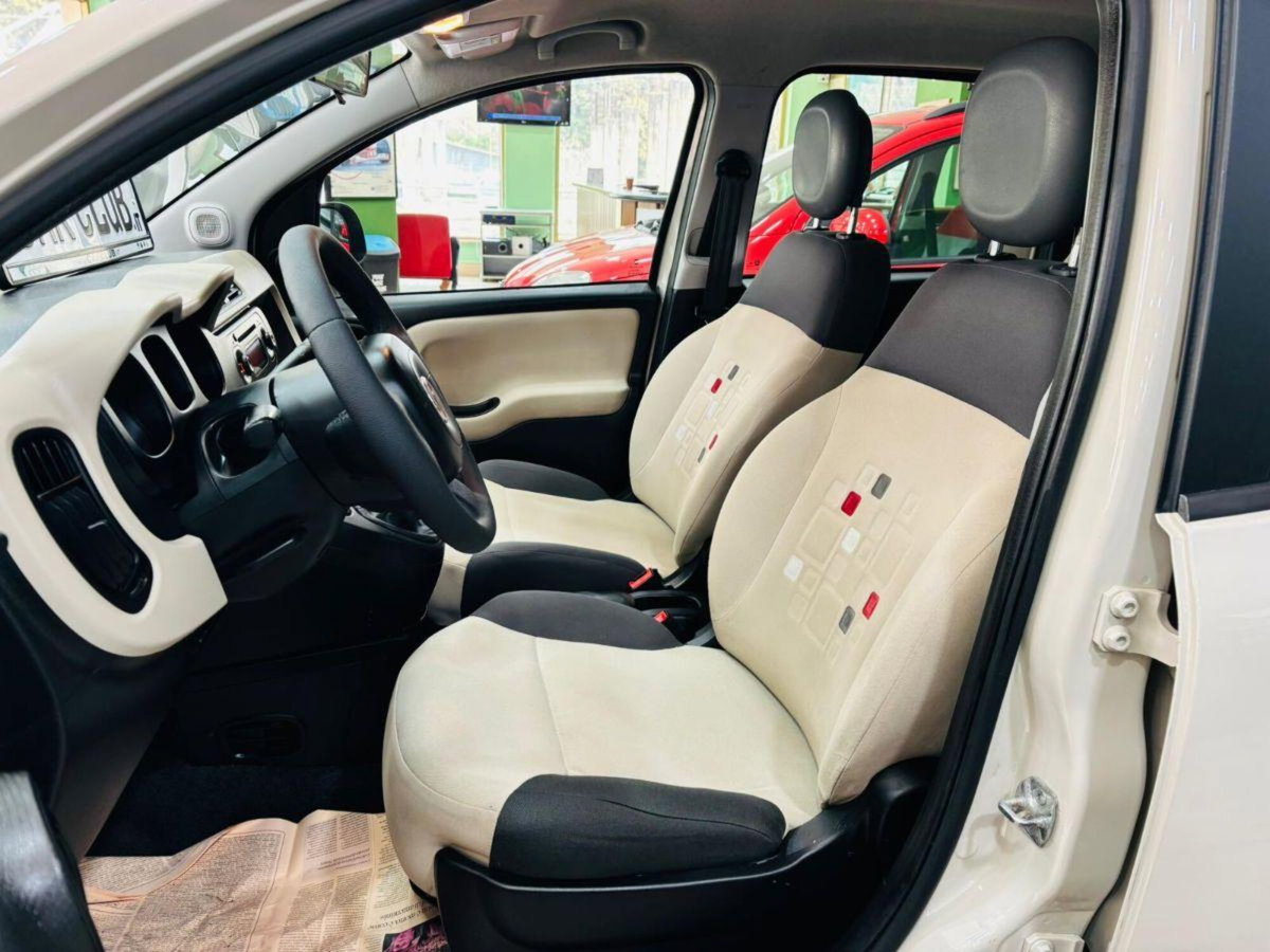 Fiat Panda 1.3 MJT 95 CV S&S Lounge (9)