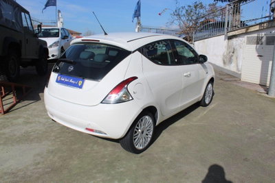 Lancia Ypsilon 1.2 69 CV 5 porte Elefantino (4)