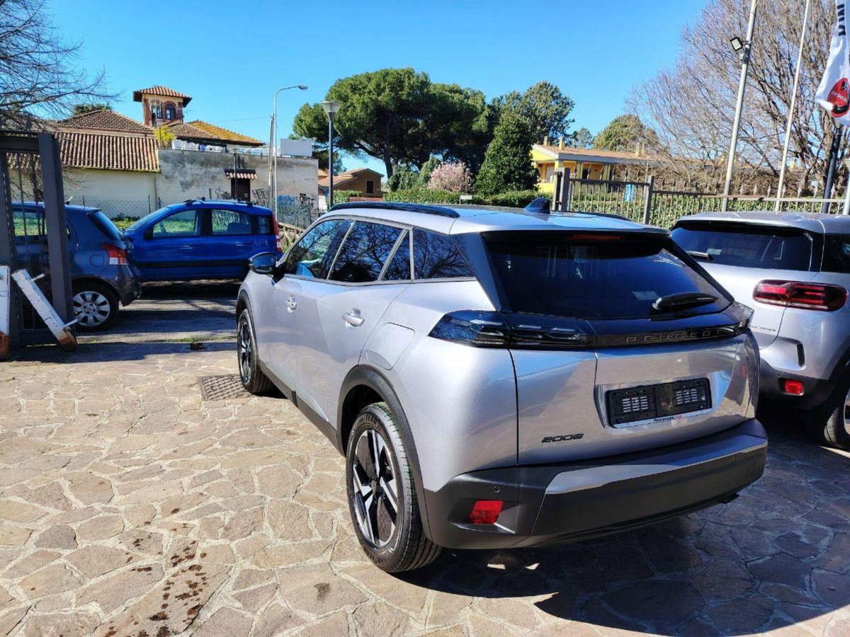 Peugeot 2008 PureTech 100 S&S Allure (6)