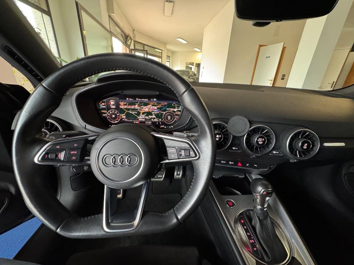 Audi TT Coupé 2.0 TFSI quattro S tronic Design (11)