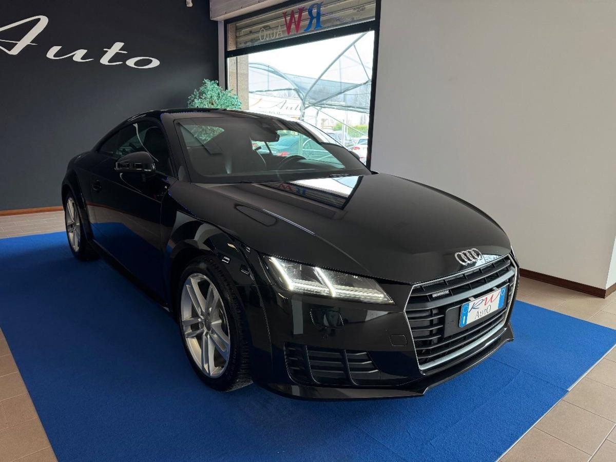 Audi TT Coupé 2.0 TFSI quattro S tronic Design (2)