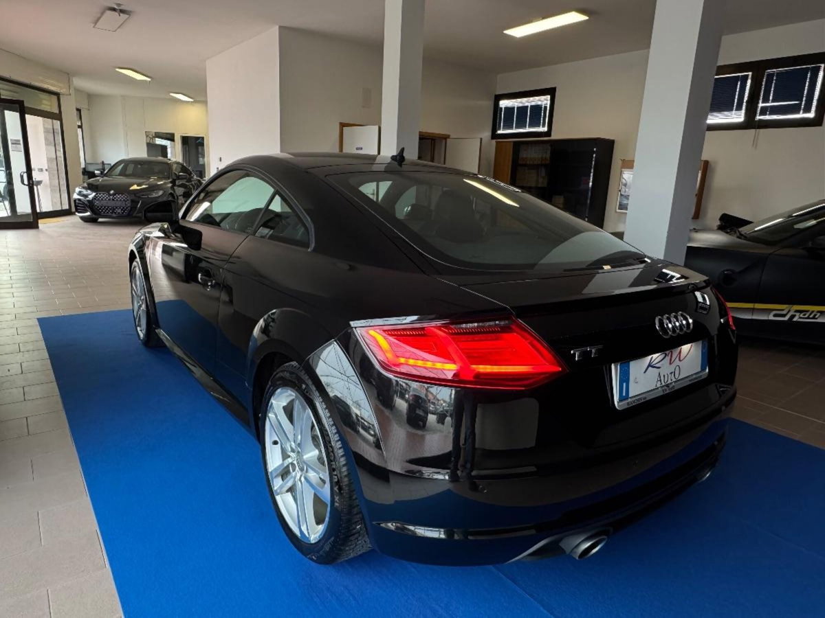 Audi TT Coupé 2.0 TFSI quattro S tronic Design (6)