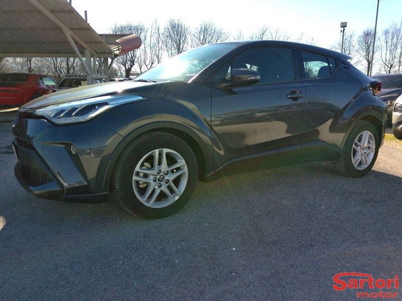 Toyota Toyota C-HR 1.8 Hybrid E-CVT Dynamic