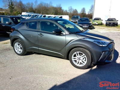 Toyota Toyota C-HR 1.8 Hybrid E-CVT Dynamic (2)