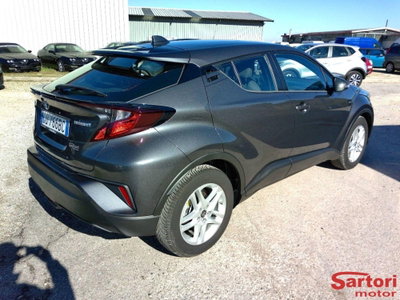 Toyota Toyota C-HR 1.8 Hybrid E-CVT Dynamic (3)
