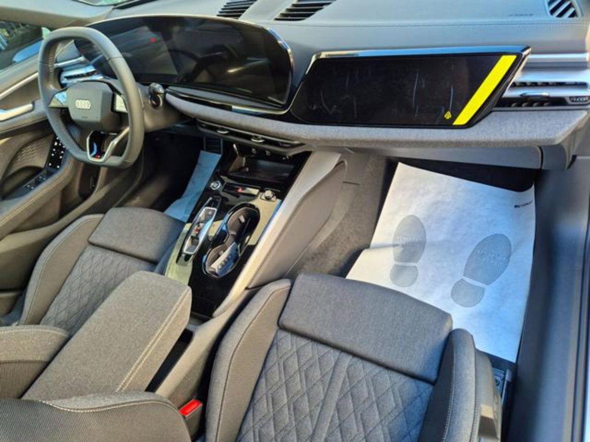 Audi A5 Avant 2.0 tdi mhev+ S line edition 204cv s-tronic (12)