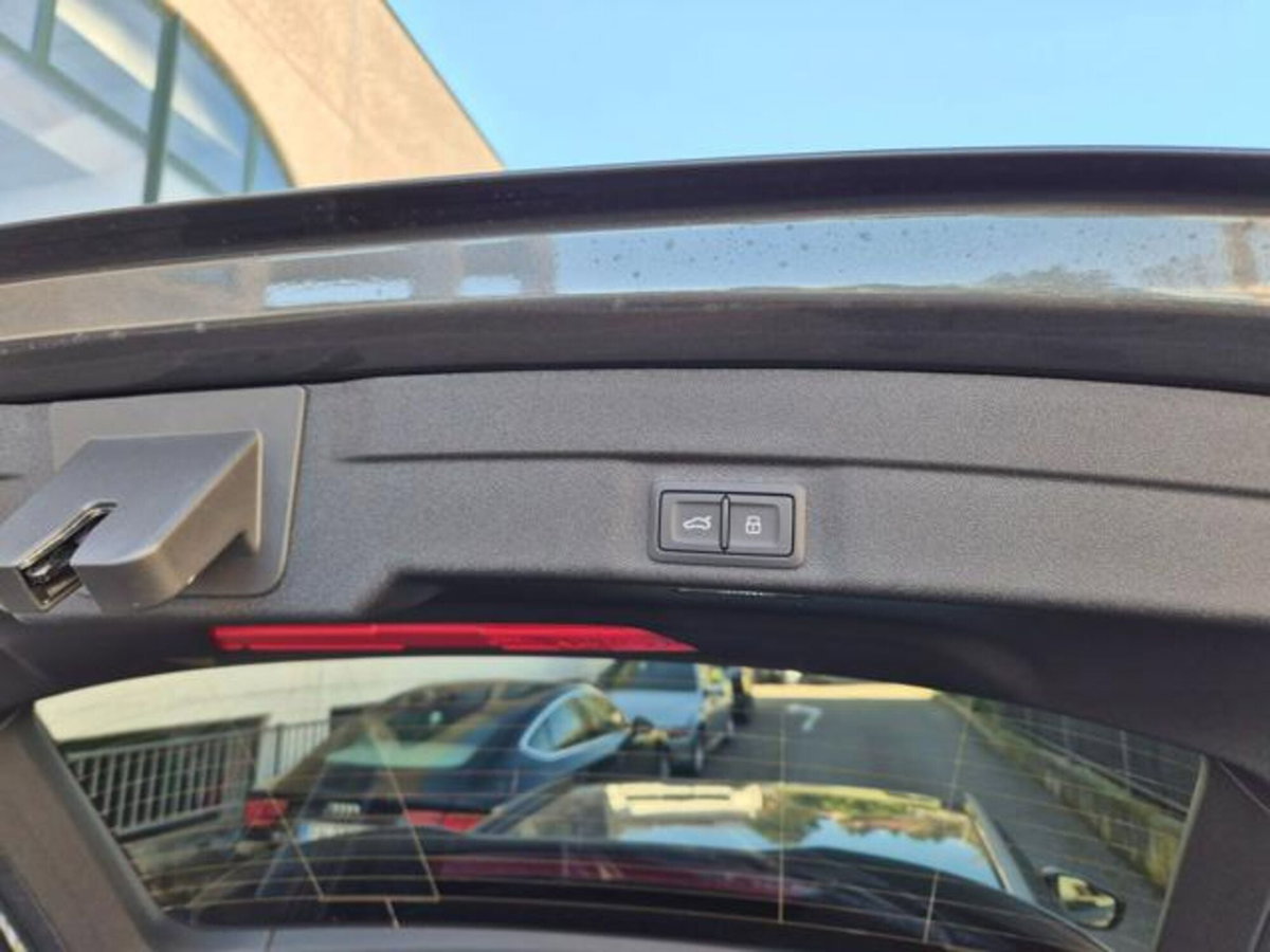 Audi A5 Avant 2.0 tdi mhev+ S line edition 204cv s-tronic (15)