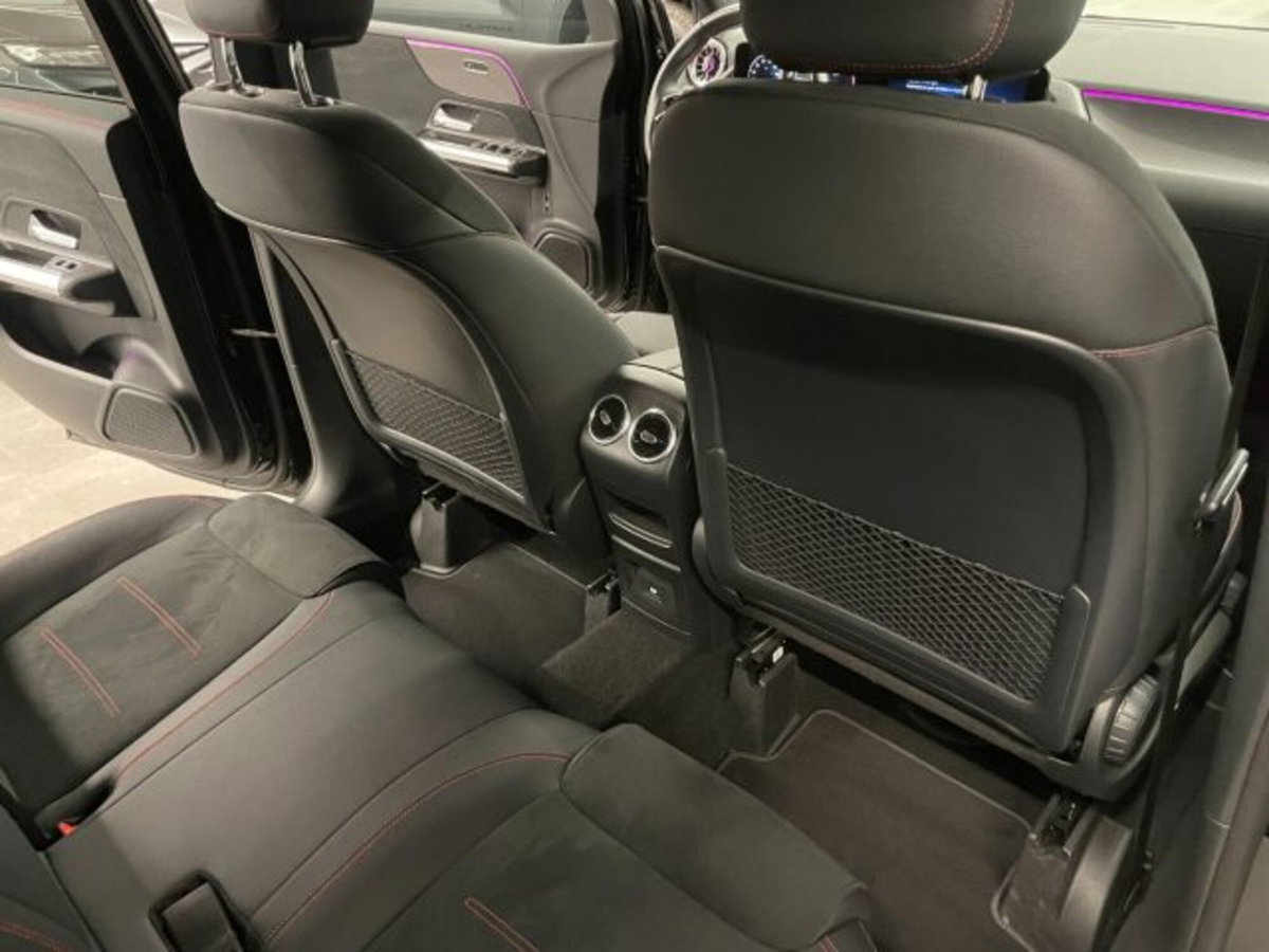 Mercedes-Benz Classe B 200 d Premium (11)