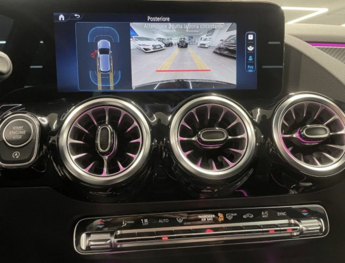 Mercedes-Benz Classe B 200 d Premium (4)
