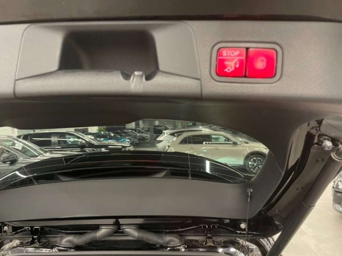 Mercedes-Benz Classe B 200 d Premium (6)
