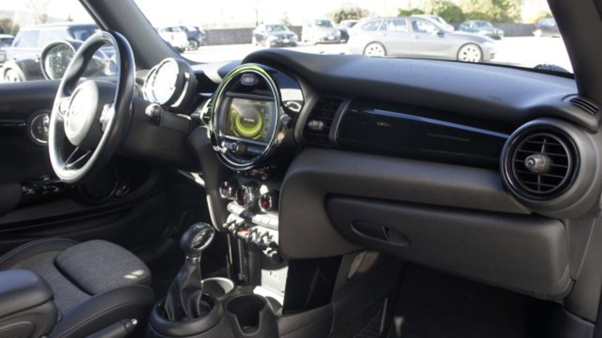 MINI Mini 1.5 Cooper D (13)