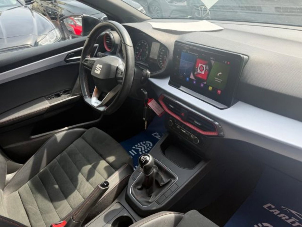 SEAT Ibiza 1.0 TGI 5 porte FR (13)