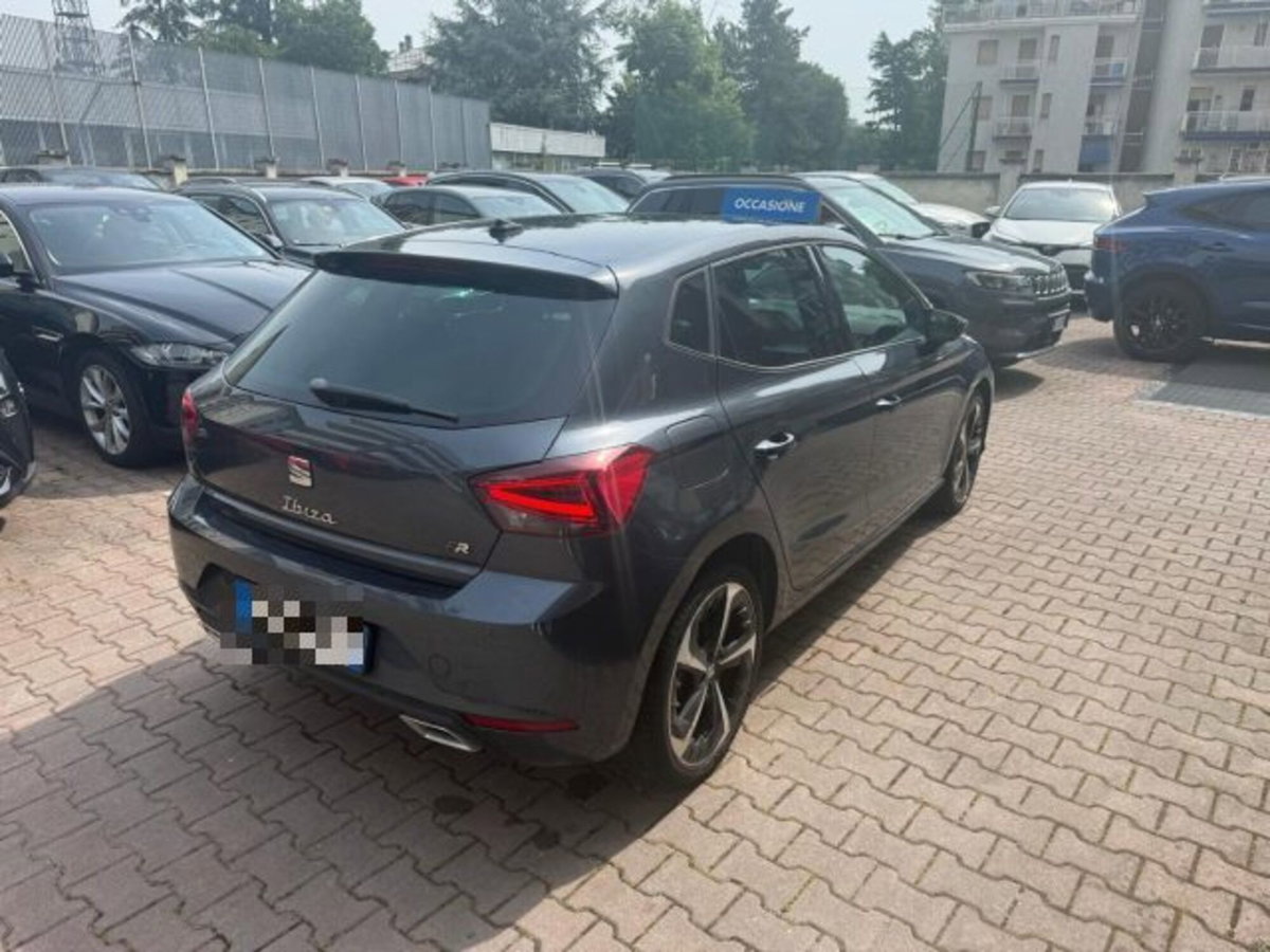 SEAT Ibiza 1.0 TGI 5 porte FR (4)