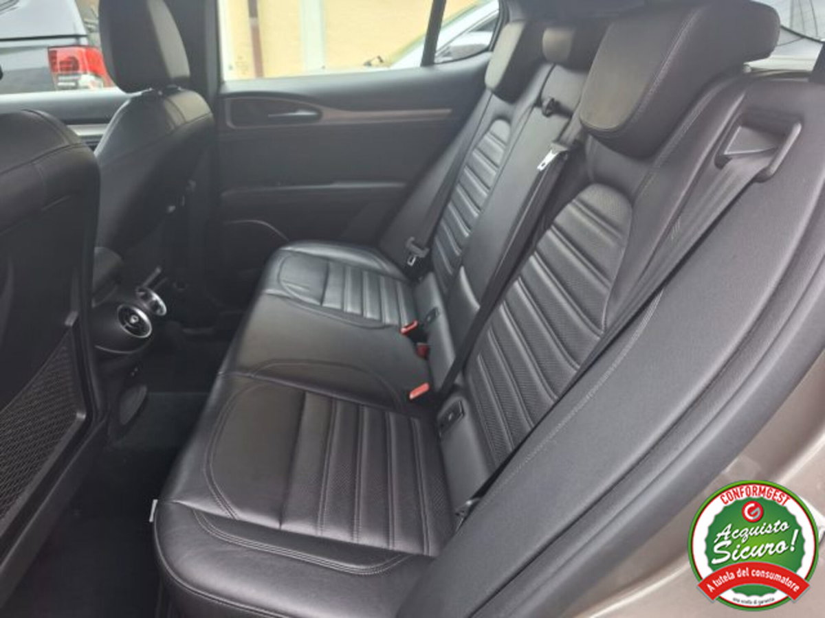 Alfa Romeo Stelvio Stelvio 2.2 Turbodiesel 210 CV AT8 Q4 Executive (10)