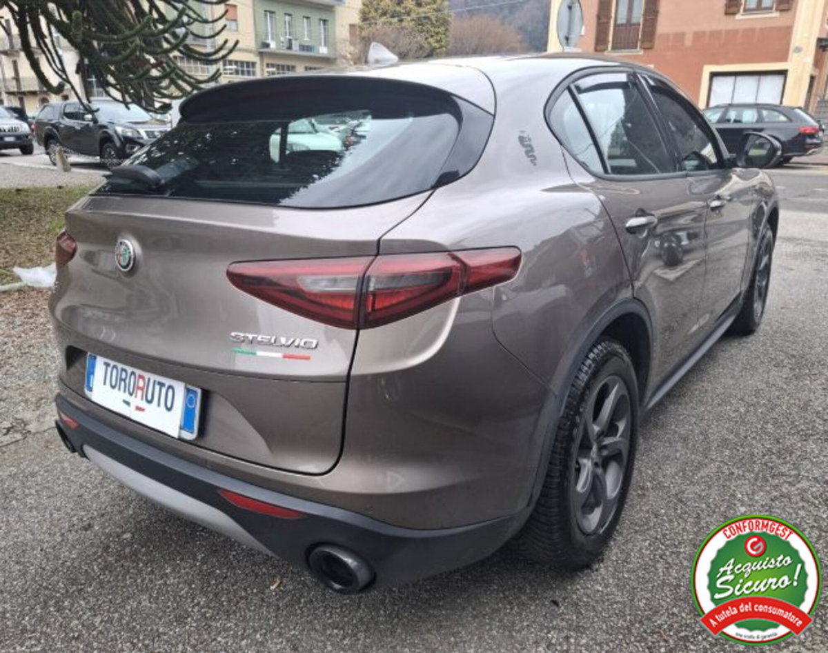 Alfa Romeo Stelvio Stelvio 2.2 Turbodiesel 210 CV AT8 Q4 Executive (6)