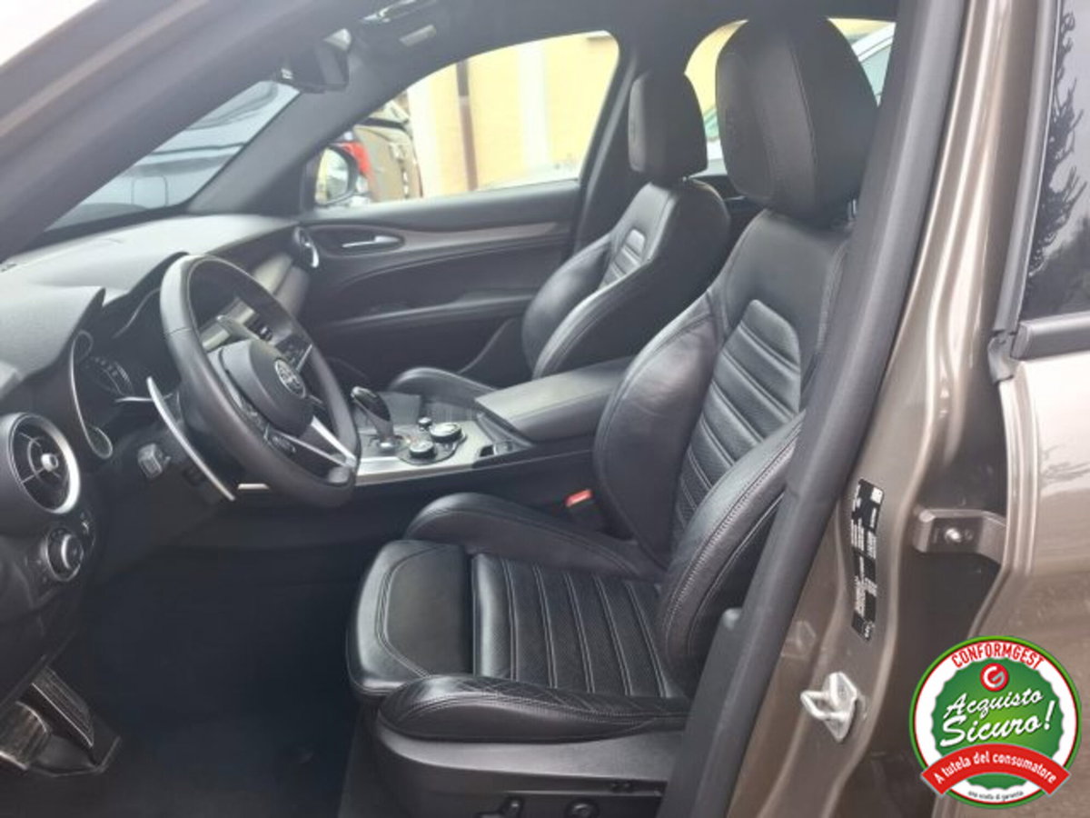 Alfa Romeo Stelvio Stelvio 2.2 Turbodiesel 210 CV AT8 Q4 Executive (8)