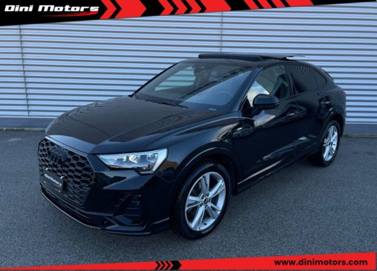 Audi Q3 Sportback 35 2.0 tdi Identity Black s-tronic