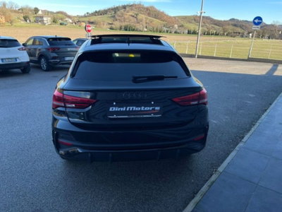 Audi Q3 Sportback 35 2.0 tdi Identity Black s-tronic (5)