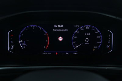 Volkswagen T-Roc 1.0 tsi Sport 115cv (11)