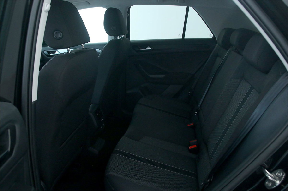 Volkswagen T-Roc 1.0 tsi Sport 115cv (8)
