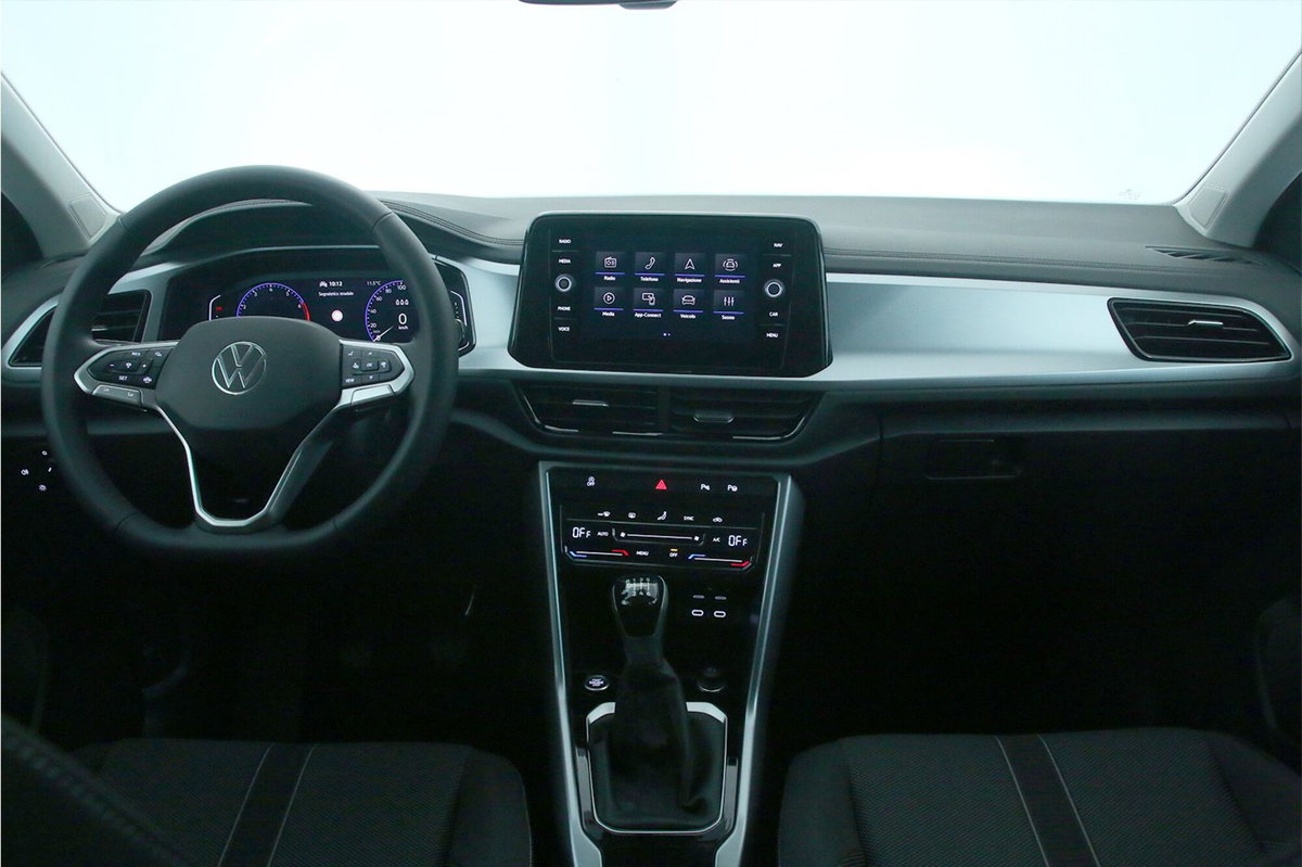 Volkswagen T-Roc 1.0 tsi Sport 115cv (9)