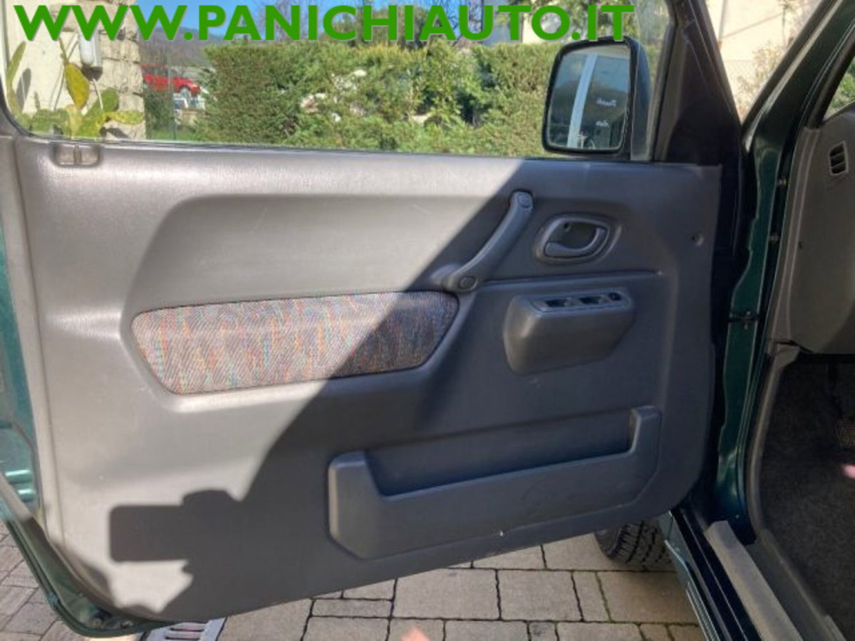 Suzuki Jimny 1.3i 16V cat JX (12)