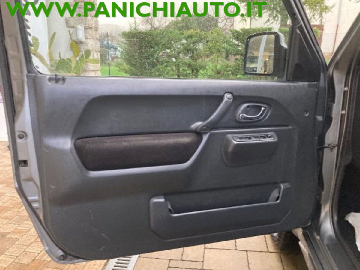 Suzuki Jimny 1.5 DDiS cat 4WD JLX Più (15)