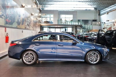Mercedes-Benz CLA 220 d Automatic Premium (2)