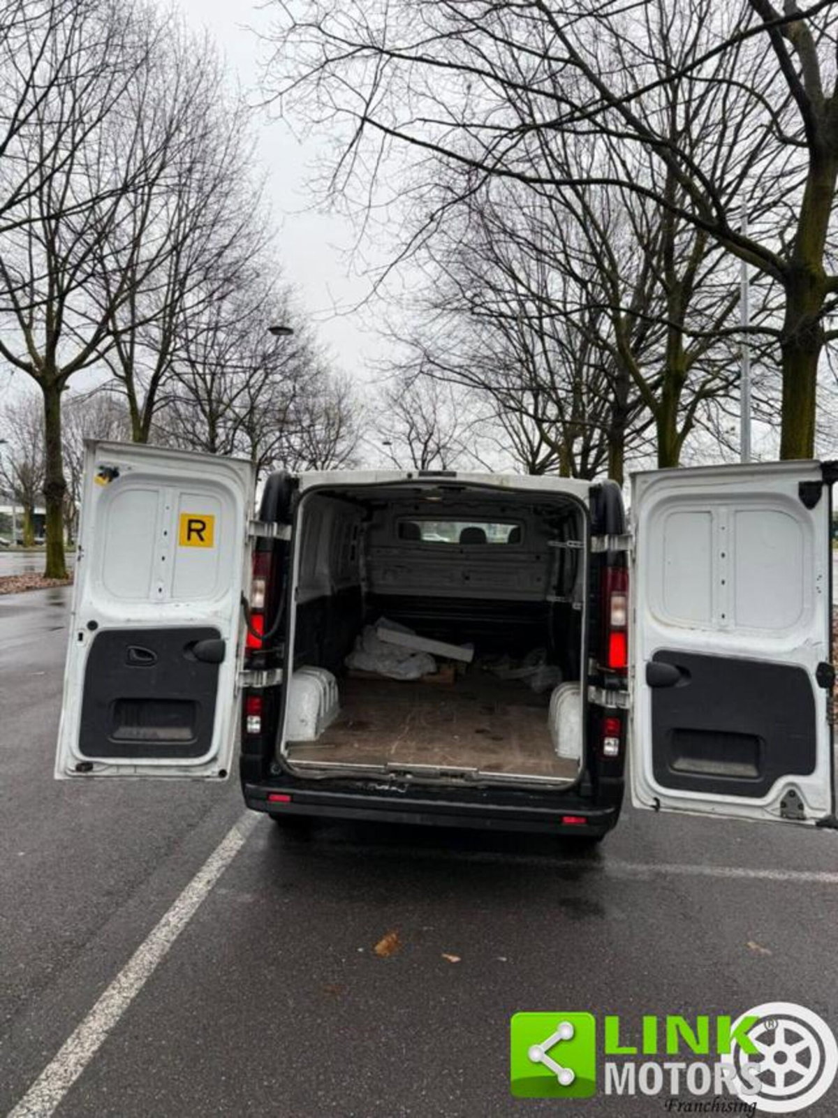 Opel Vivaro Furgone 27 1.6 CDTI 115CV PC-TN Furgone Essentia (11)