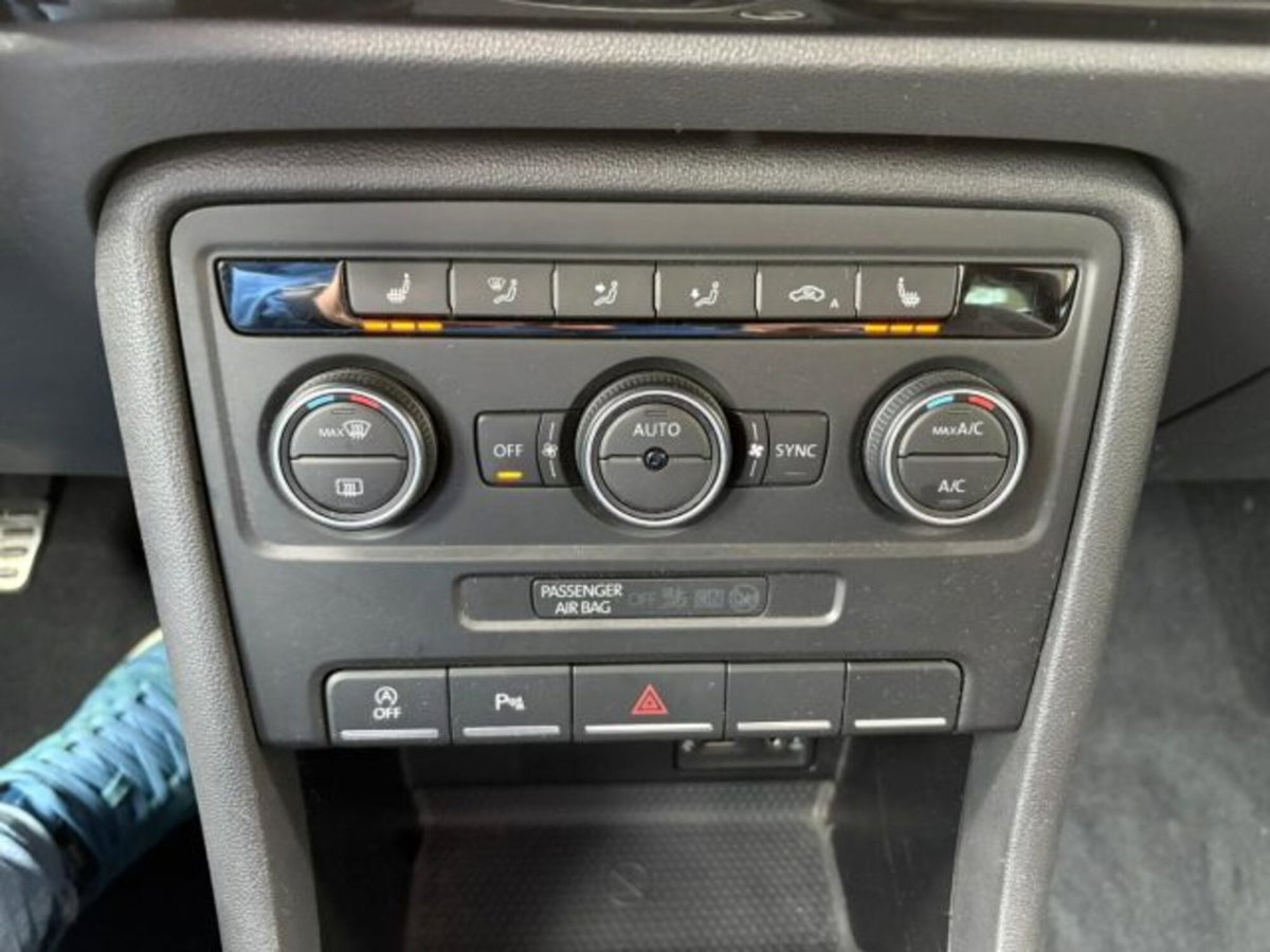 Volkswagen Maggiolino 2.0 TDI Sport BlueMotion Technology (12)