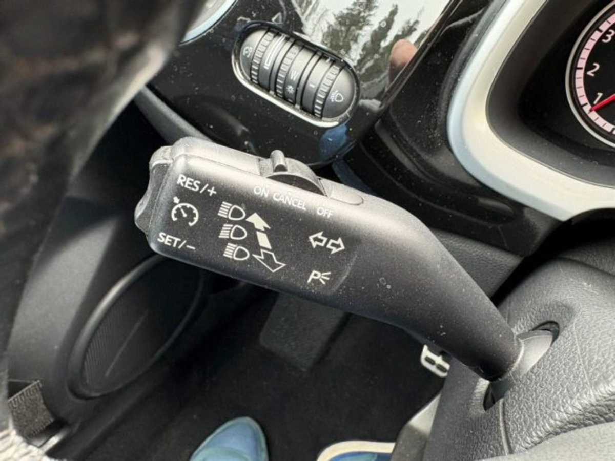 Volkswagen Maggiolino 2.0 TDI Sport BlueMotion Technology (18)