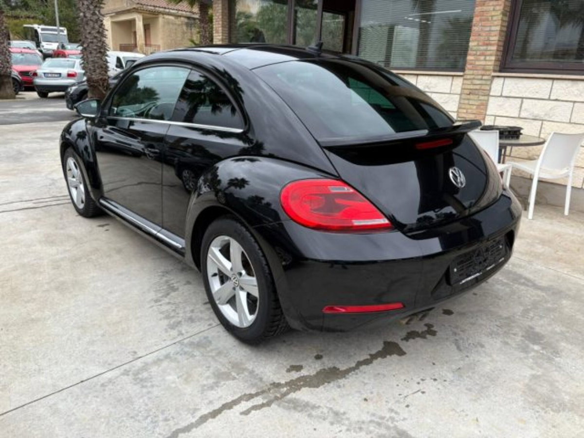 Volkswagen Maggiolino 2.0 TDI Sport BlueMotion Technology (7)