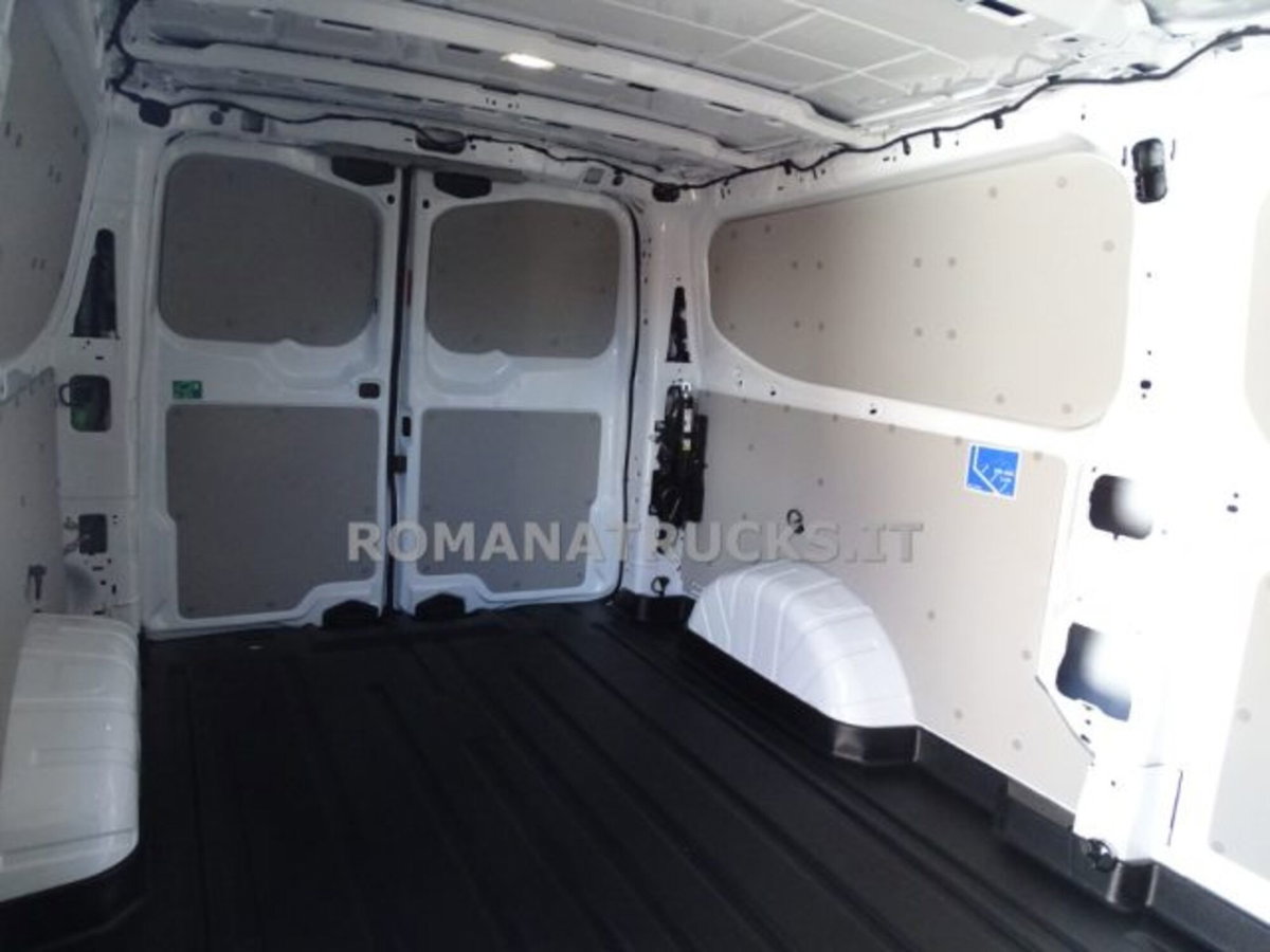 Volkswagen Veicoli Commerciali Transporter Furgone Transporter 32 2.0 tdi 150cv 4x4 L2 auto (14)