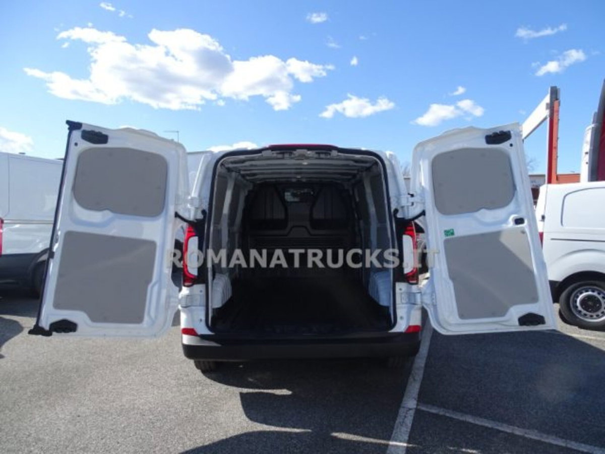 Volkswagen Veicoli Commerciali Transporter Furgone Transporter 32 2.0 tdi 150cv 4x4 L2 auto (8)