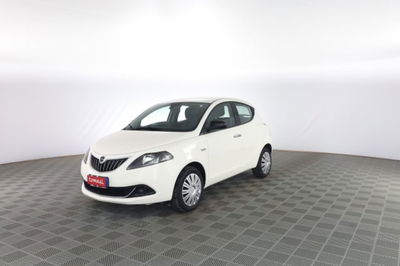 Lancia Ypsilon 1.0 FireFly 5 porte S&S Hybrid Silver Plus usata