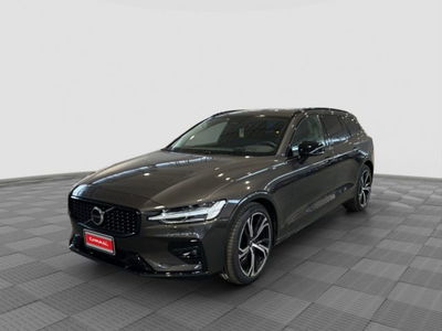 Volvo V60 B4 automatico Plus Dark usata
