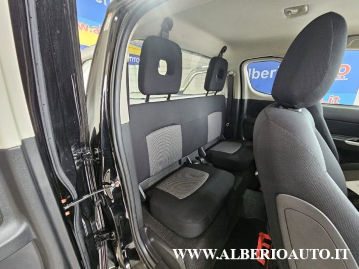 Mitsubishi L200 2.3 D Club Cab 4x4 Super Select Intense (11)