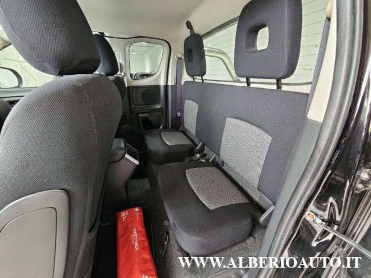 Mitsubishi L200 2.3 D Club Cab 4x4 Super Select Intense (16)