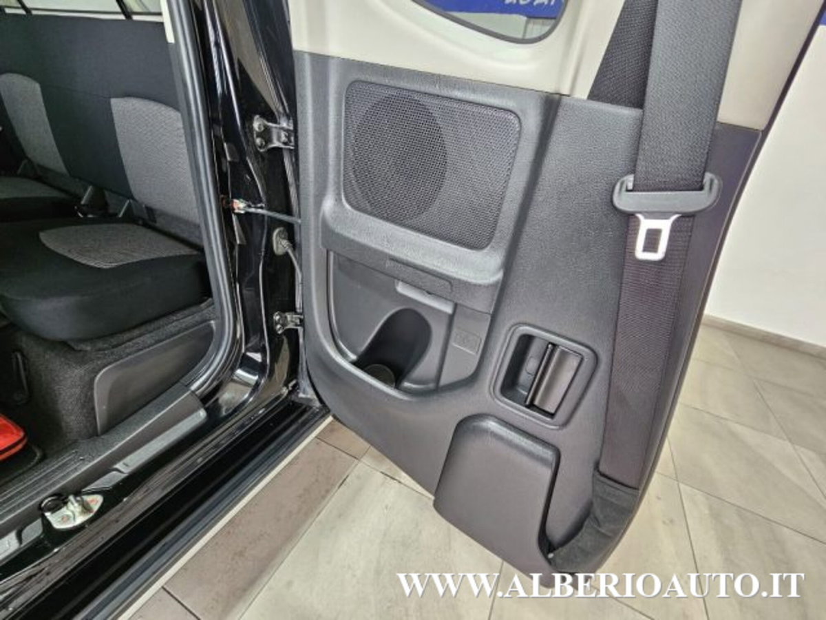 Mitsubishi L200 2.3 D Club Cab 4x4 Super Select Intense (18)