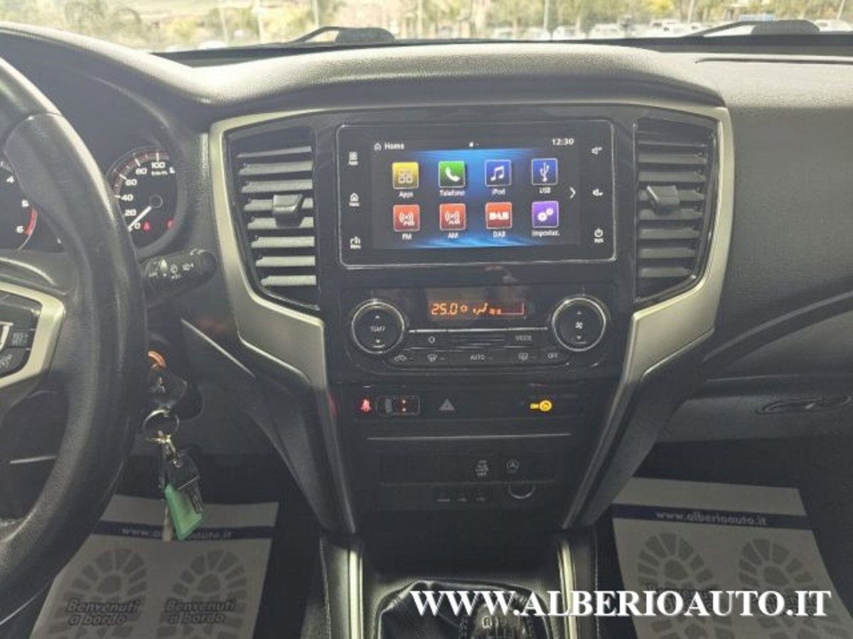 Mitsubishi L200 2.3 D Club Cab 4x4 Super Select Intense (19)
