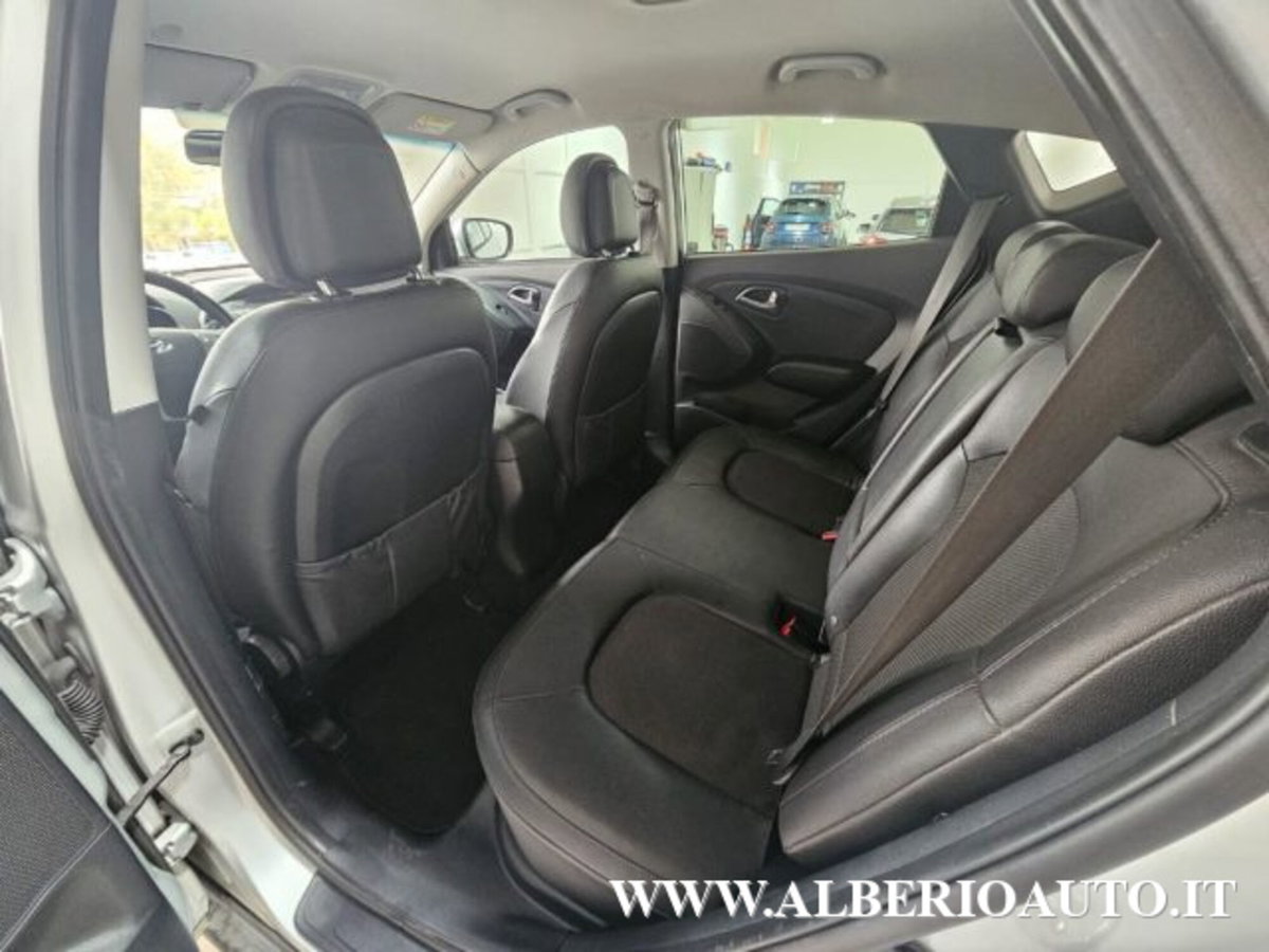 Hyundai ix35 1.7 CRDi 2WD Xpossible (11)