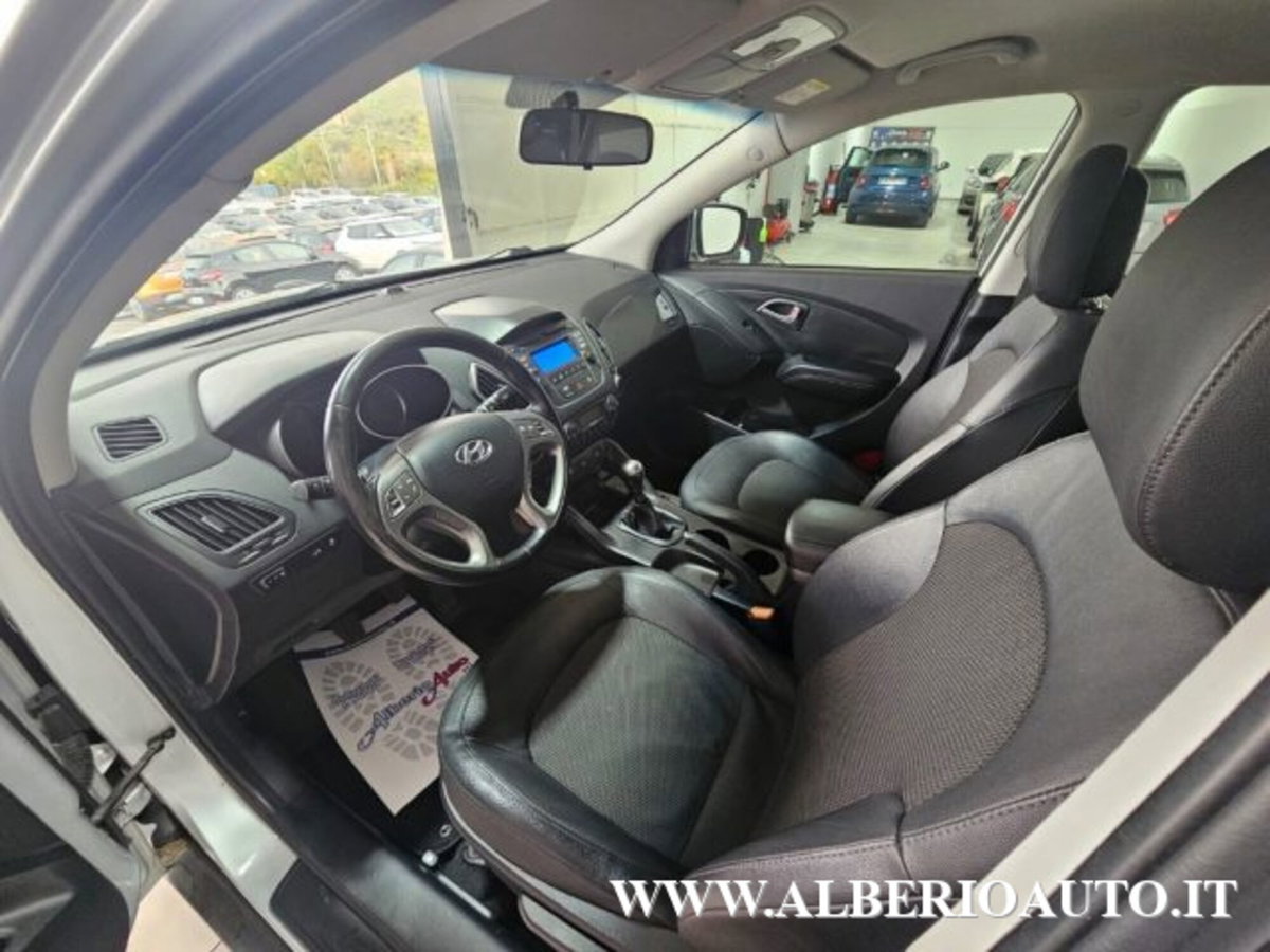 Hyundai ix35 1.7 CRDi 2WD Xpossible (12)