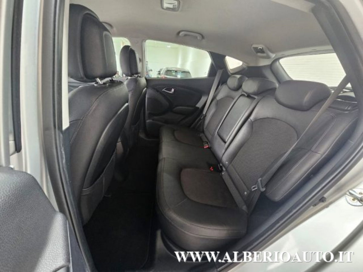Hyundai ix35 1.7 CRDi 2WD Xpossible (13)