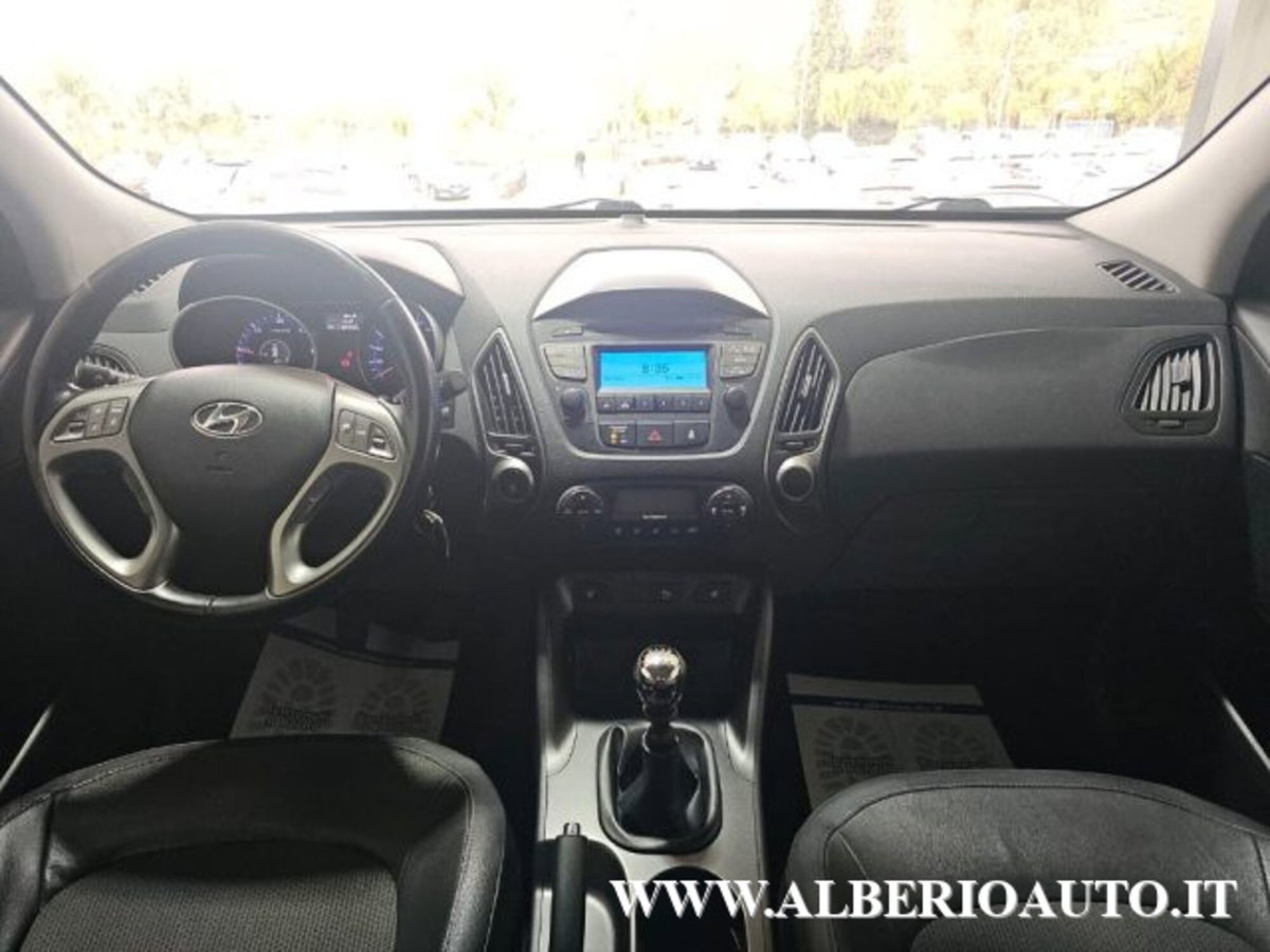 Hyundai ix35 1.7 CRDi 2WD Xpossible (14)