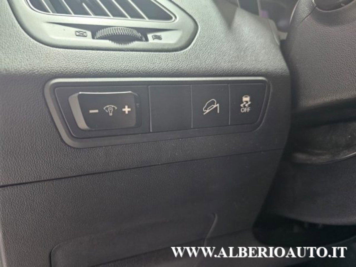 Hyundai ix35 1.7 CRDi 2WD Xpossible (18)